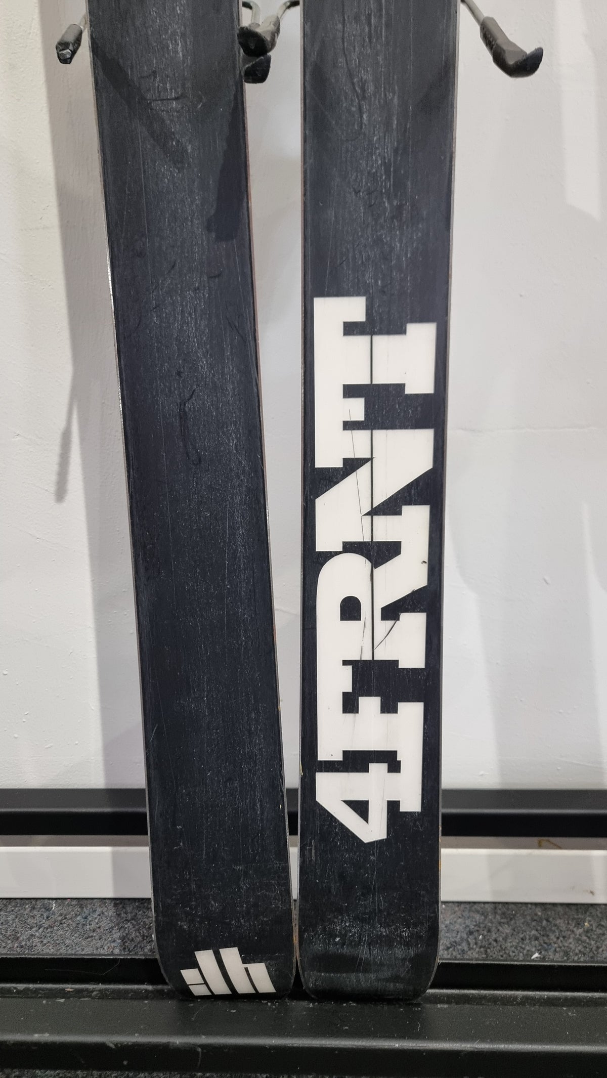 4FRNT TNK 180cm