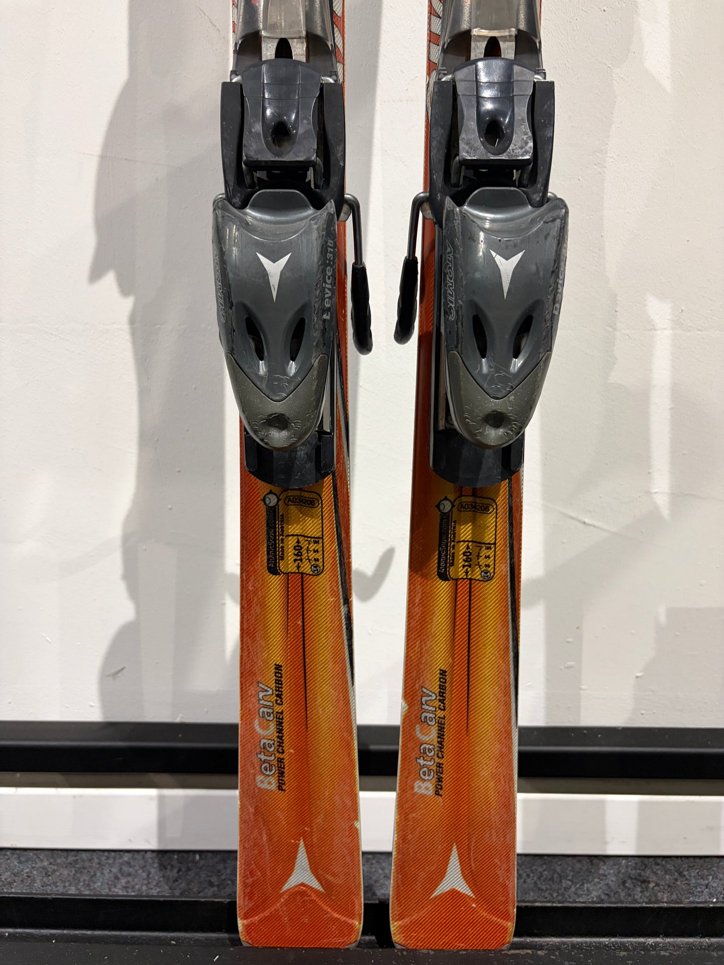 Atomic Beta Carv 160cm