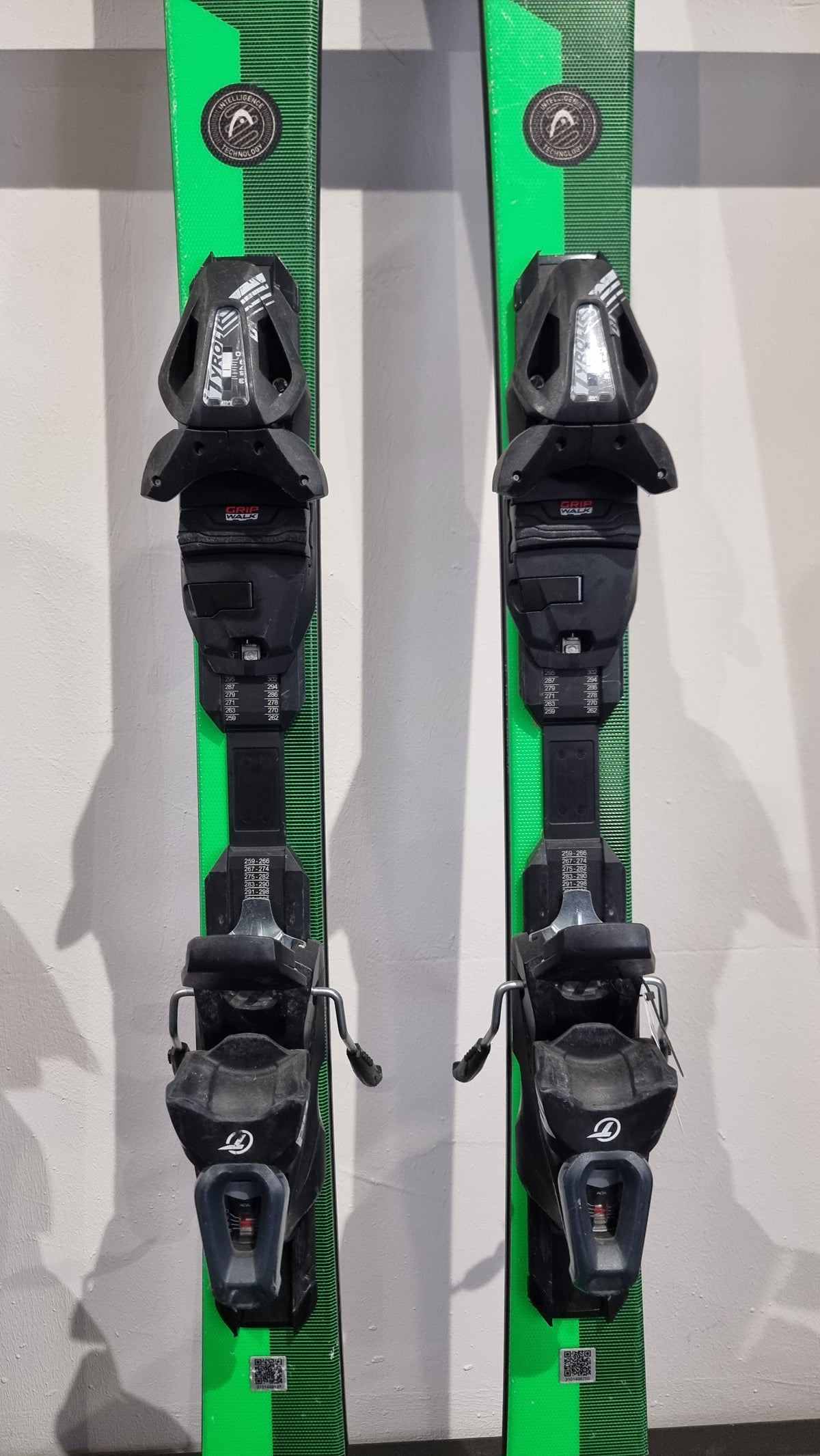 Head V-Shape V5 149cm