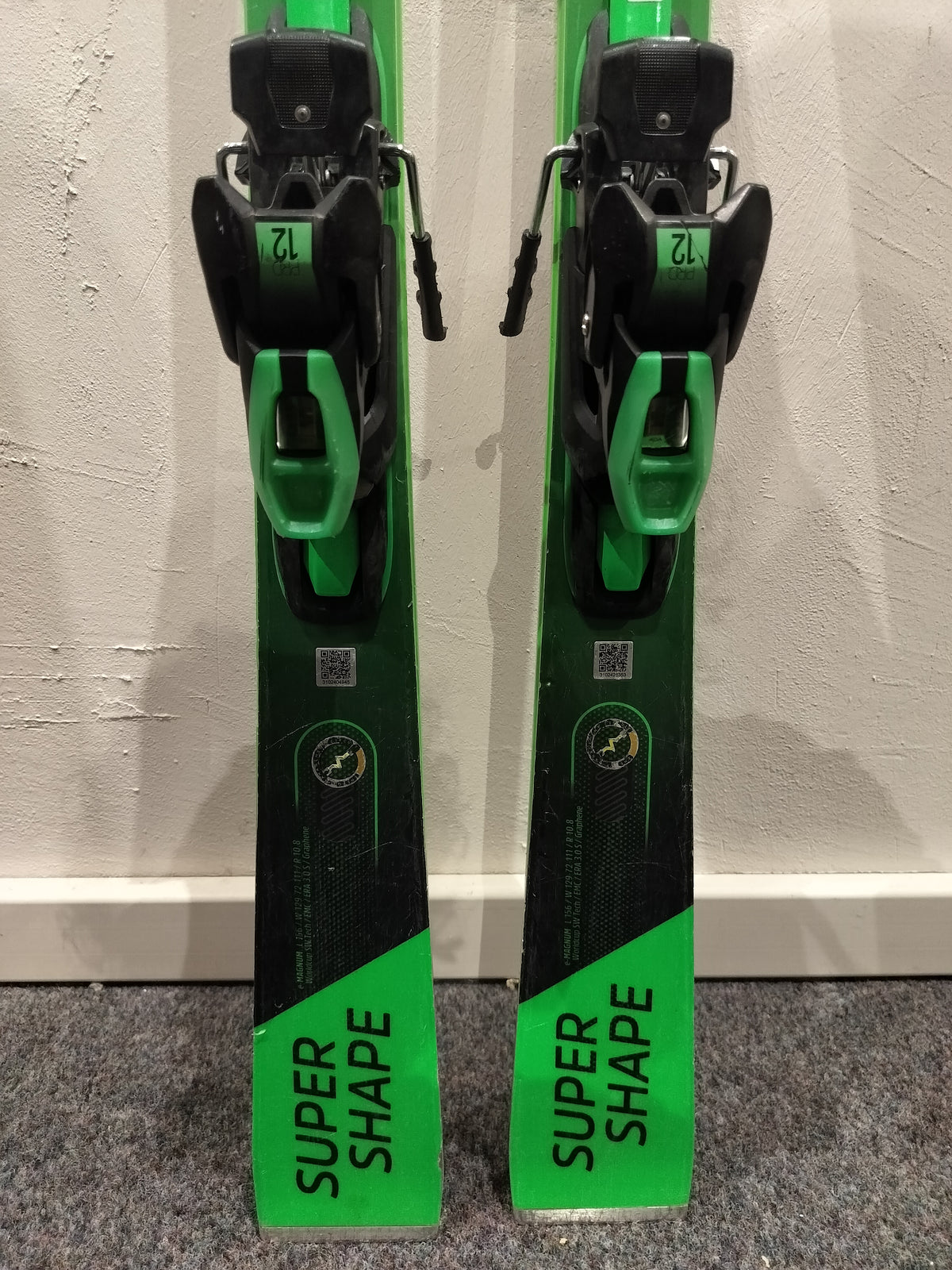 Head Super Shape e-MAGNUM 156cm