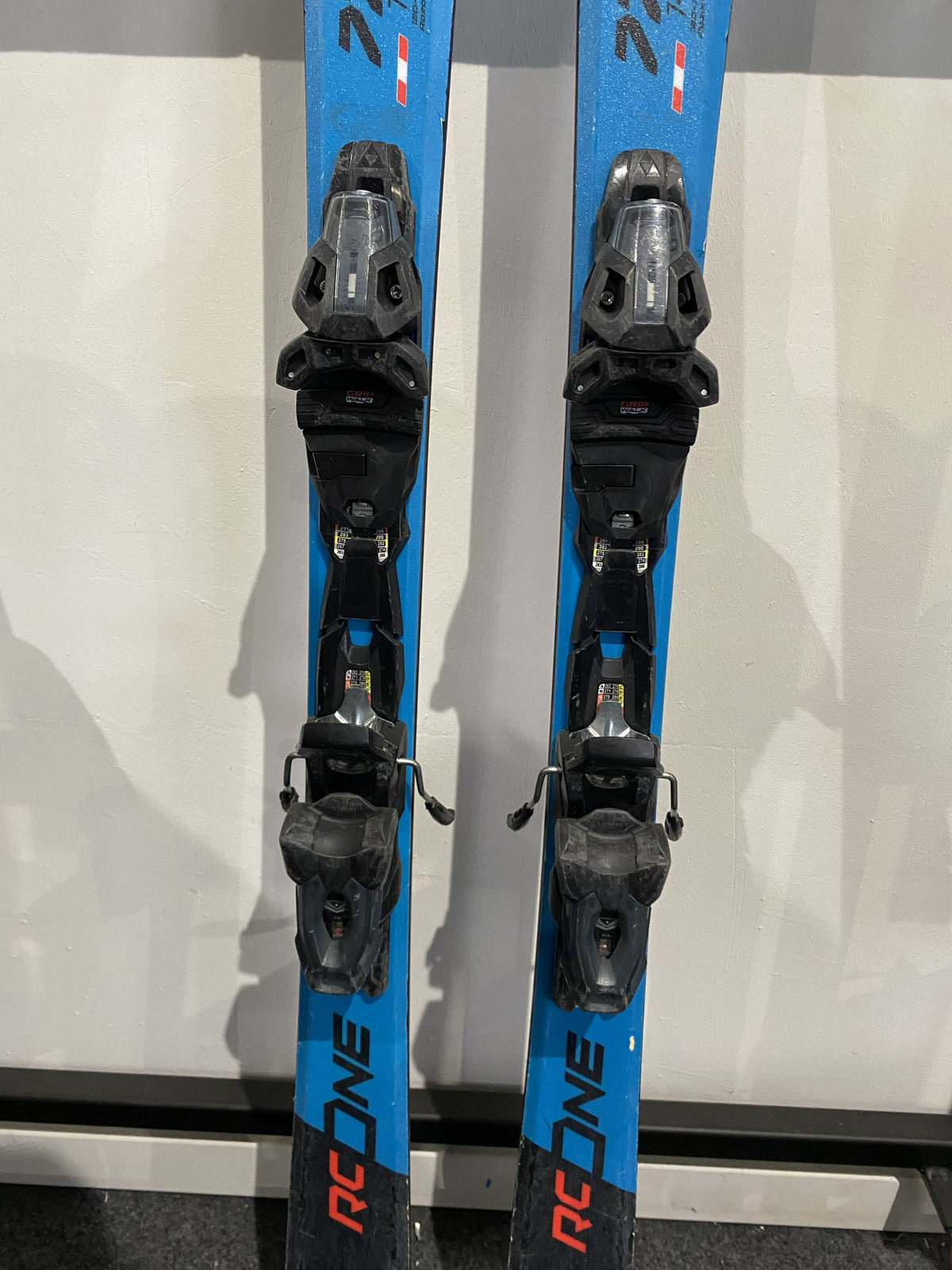 Fischer RC One 77 XTR 145 CM