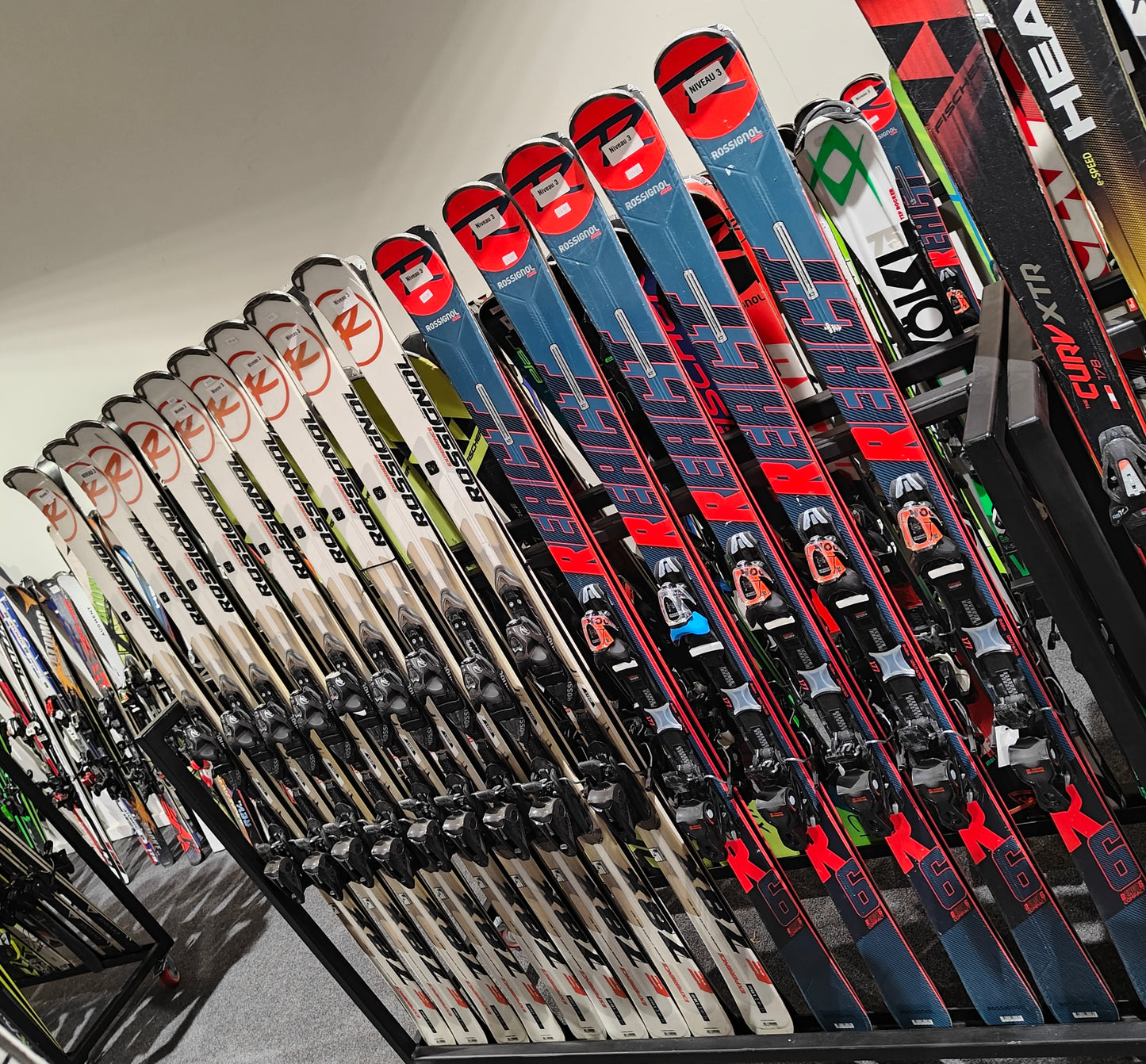 Rek 13: ski's gebruikt tussen 177 - 182 cm