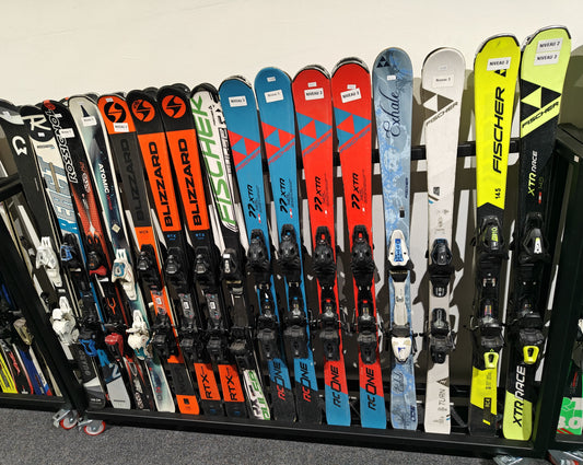 Rek 3: ski's gebruikt tussen 145 - 146 cm