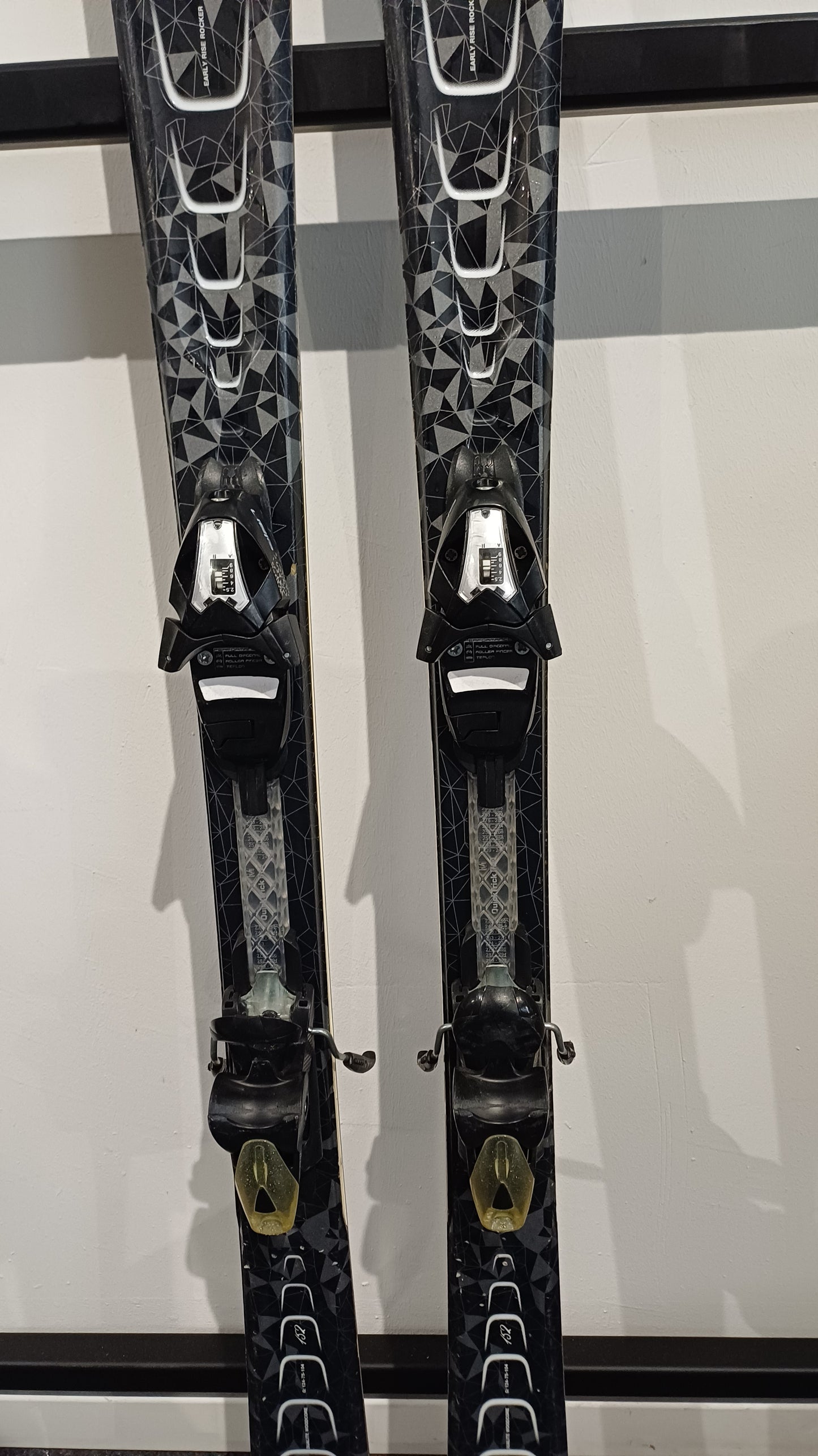 Elan mystic 152 cm