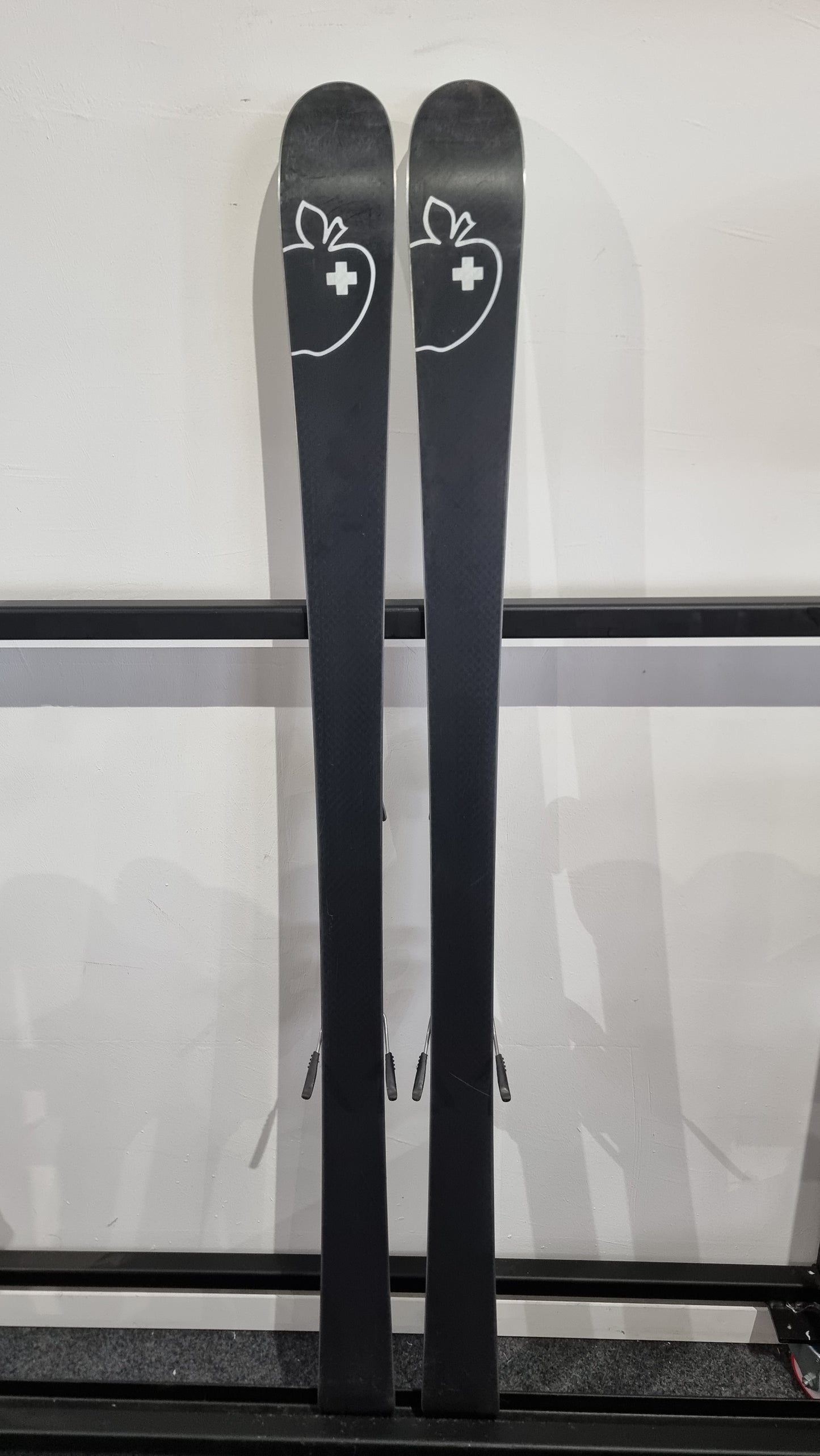 Movement Naas 168cm