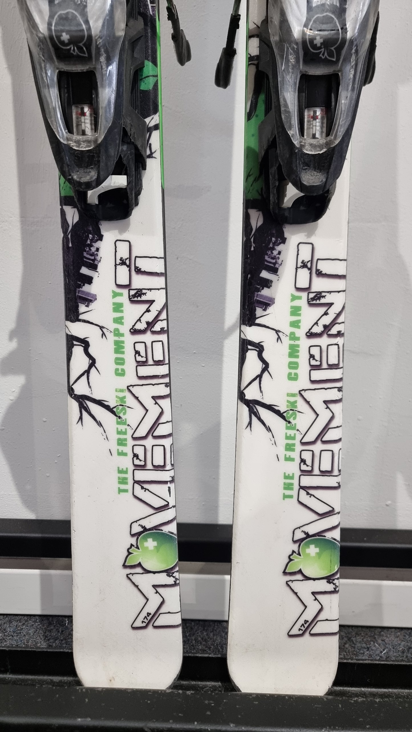 Movement ZIP 174cm