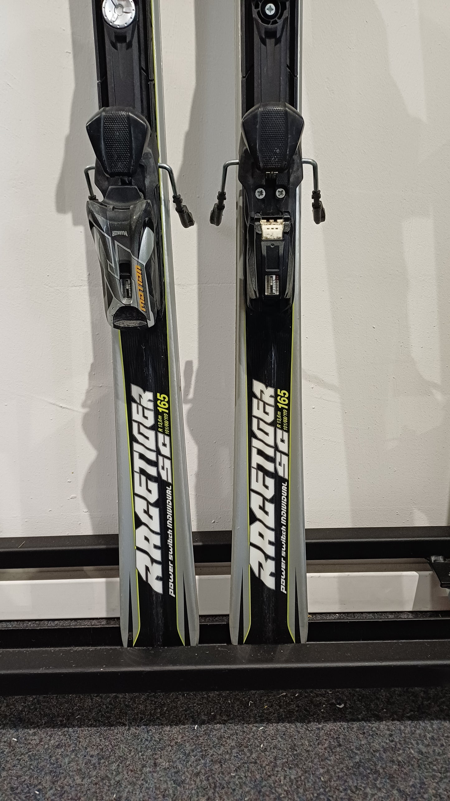 Völkl racetiger SC 165 cm