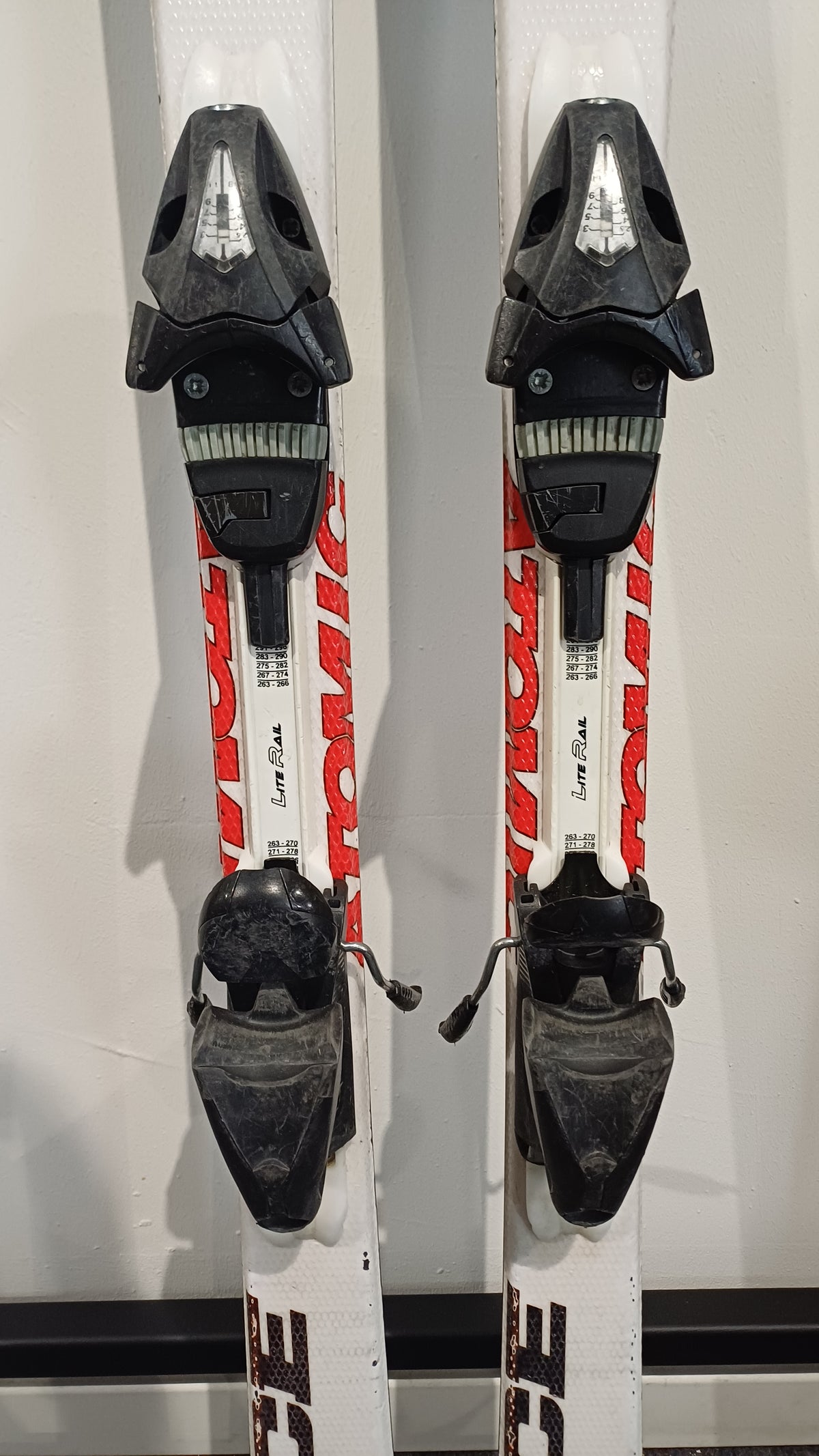 Atomic race 8 140 cm