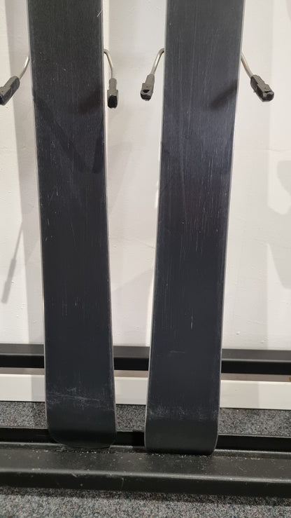 Movement Spicy 152cm