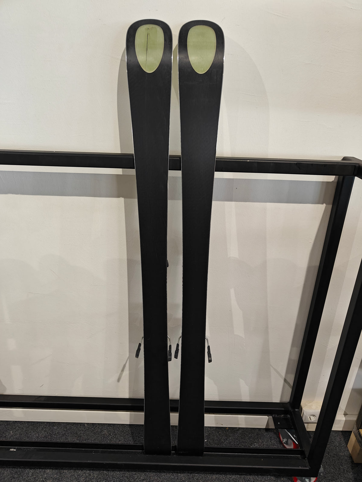 Kastle M83 153 cm