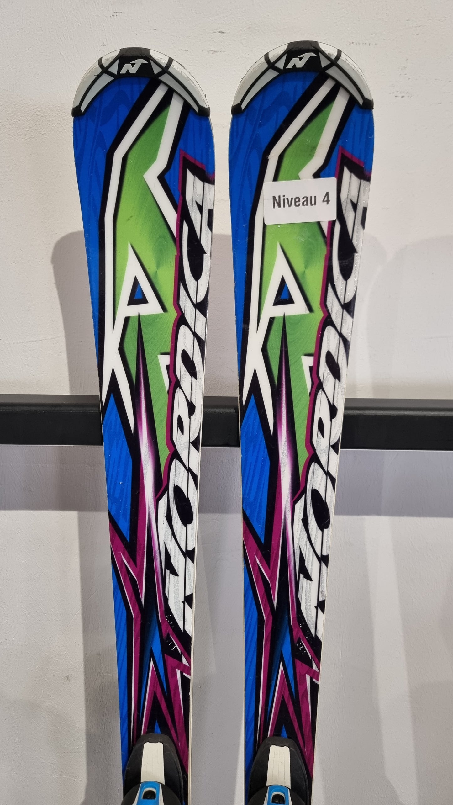 Nordica Dobermann SLJ 143cm