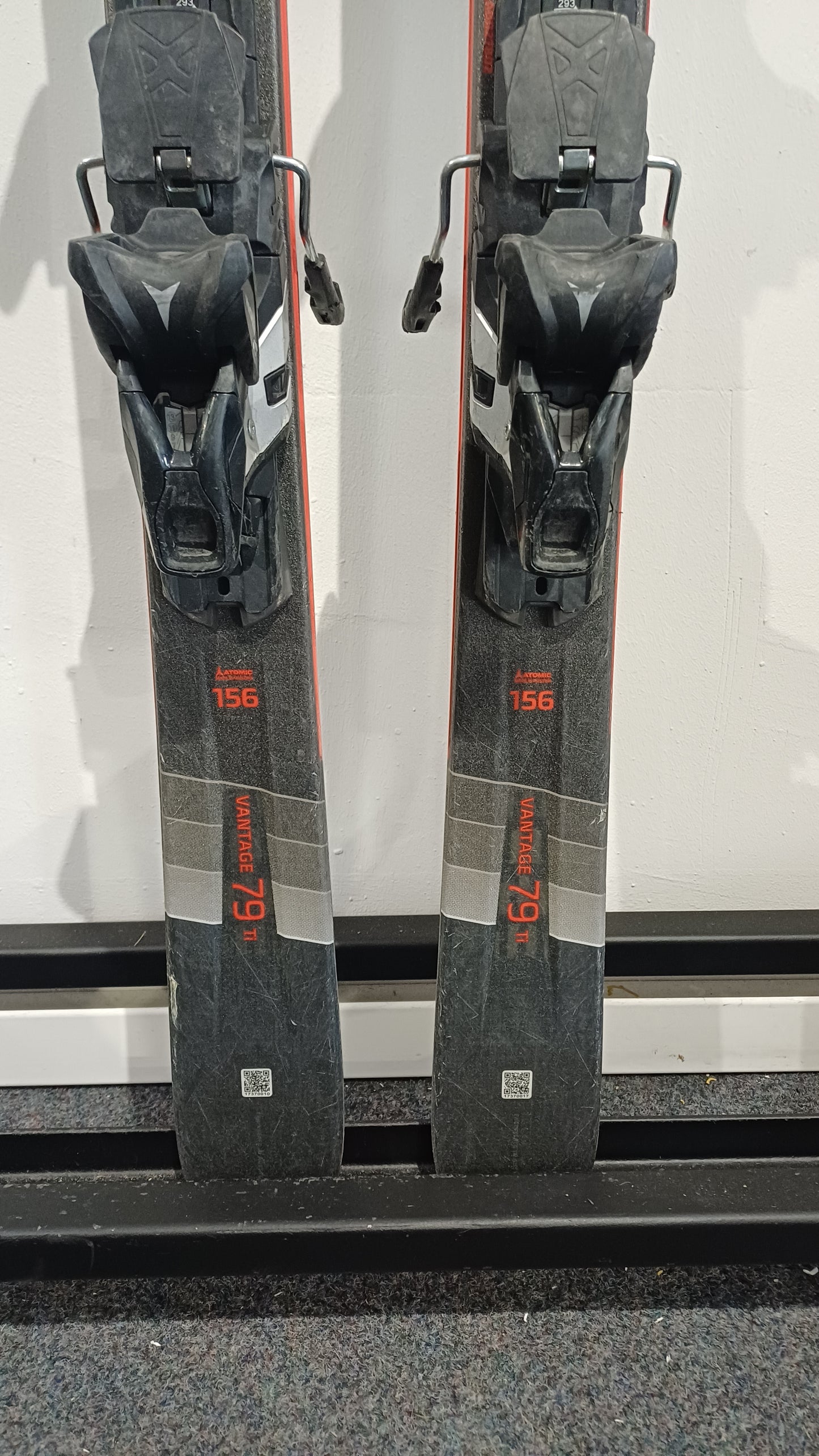 Atomic vantage 79 ti 156 cm