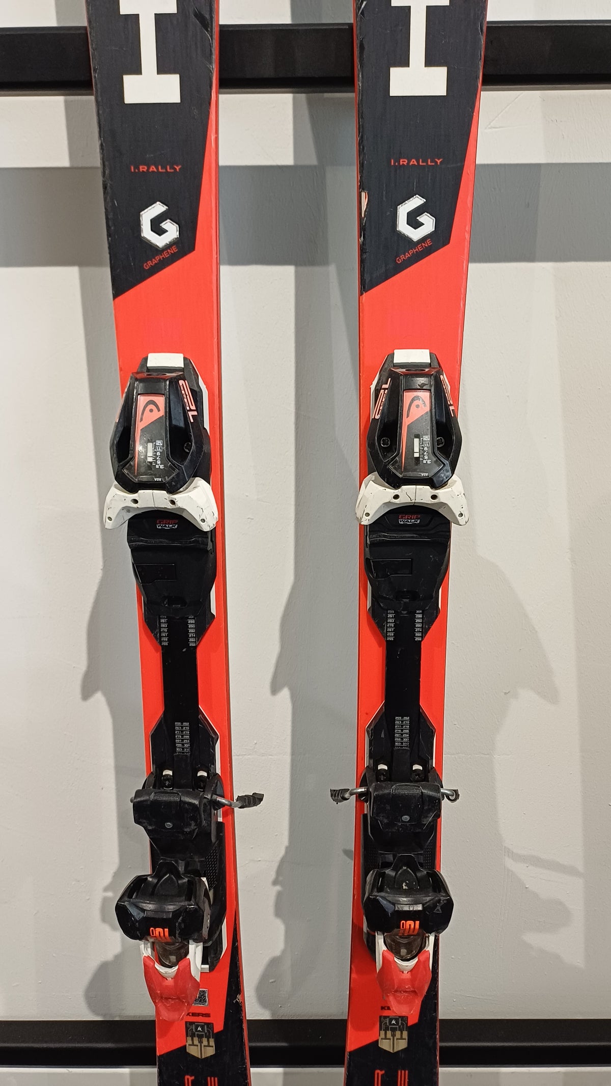 Head super shape 156 cm