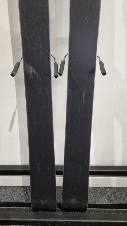 Kastle LX82 180cm