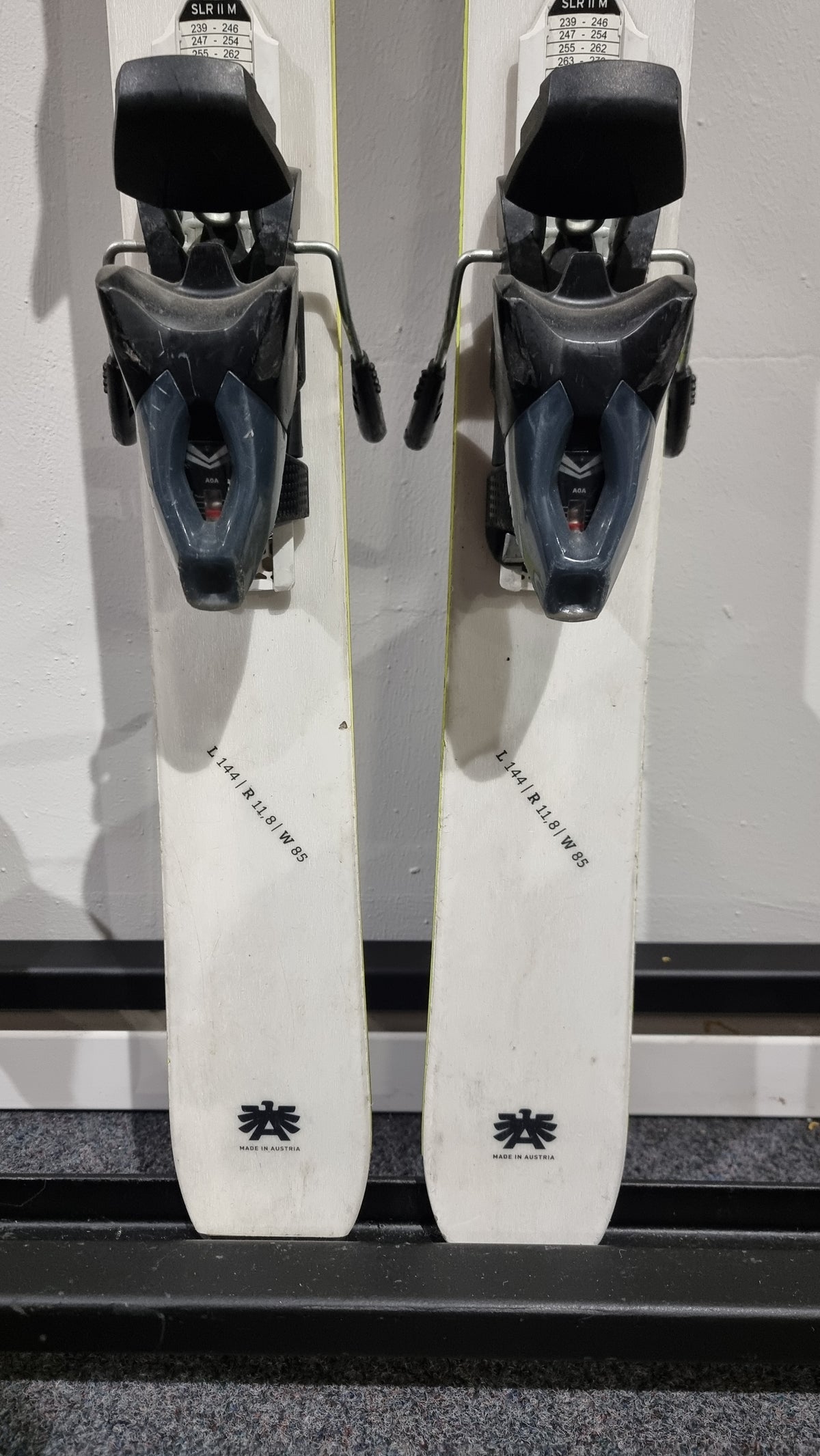 Kastle LX85 144cm