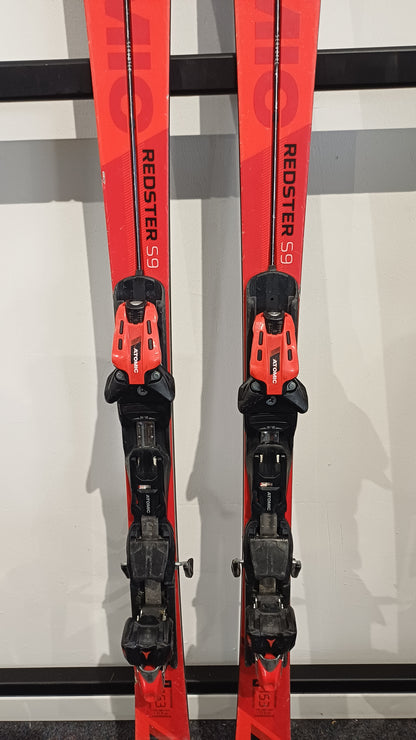 Atomic redster 59 153 cm
