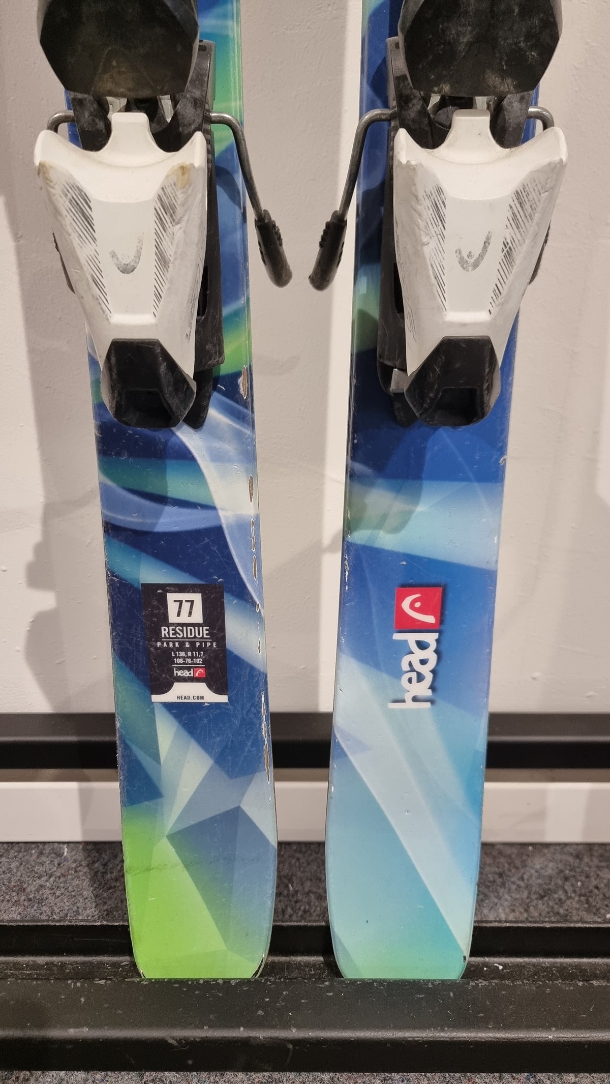 Head Residue 77 Junior 136cm