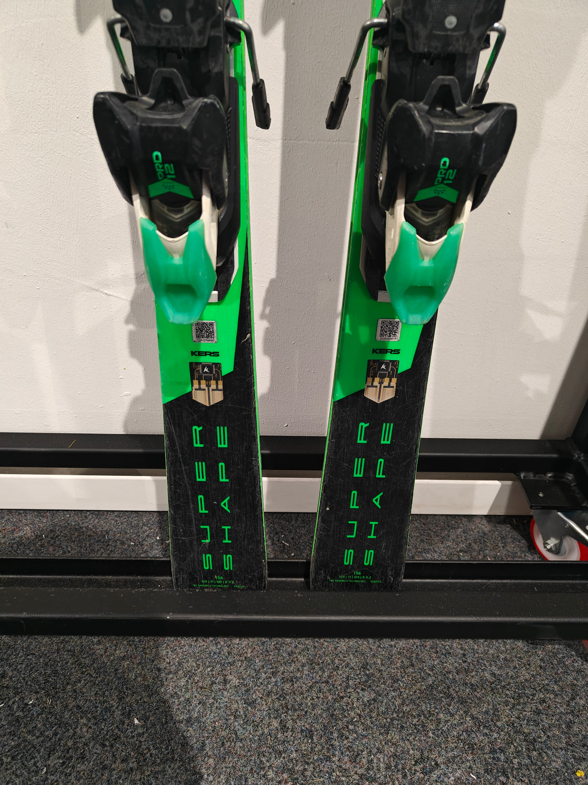 Head Supershape i.Magnum 156cm