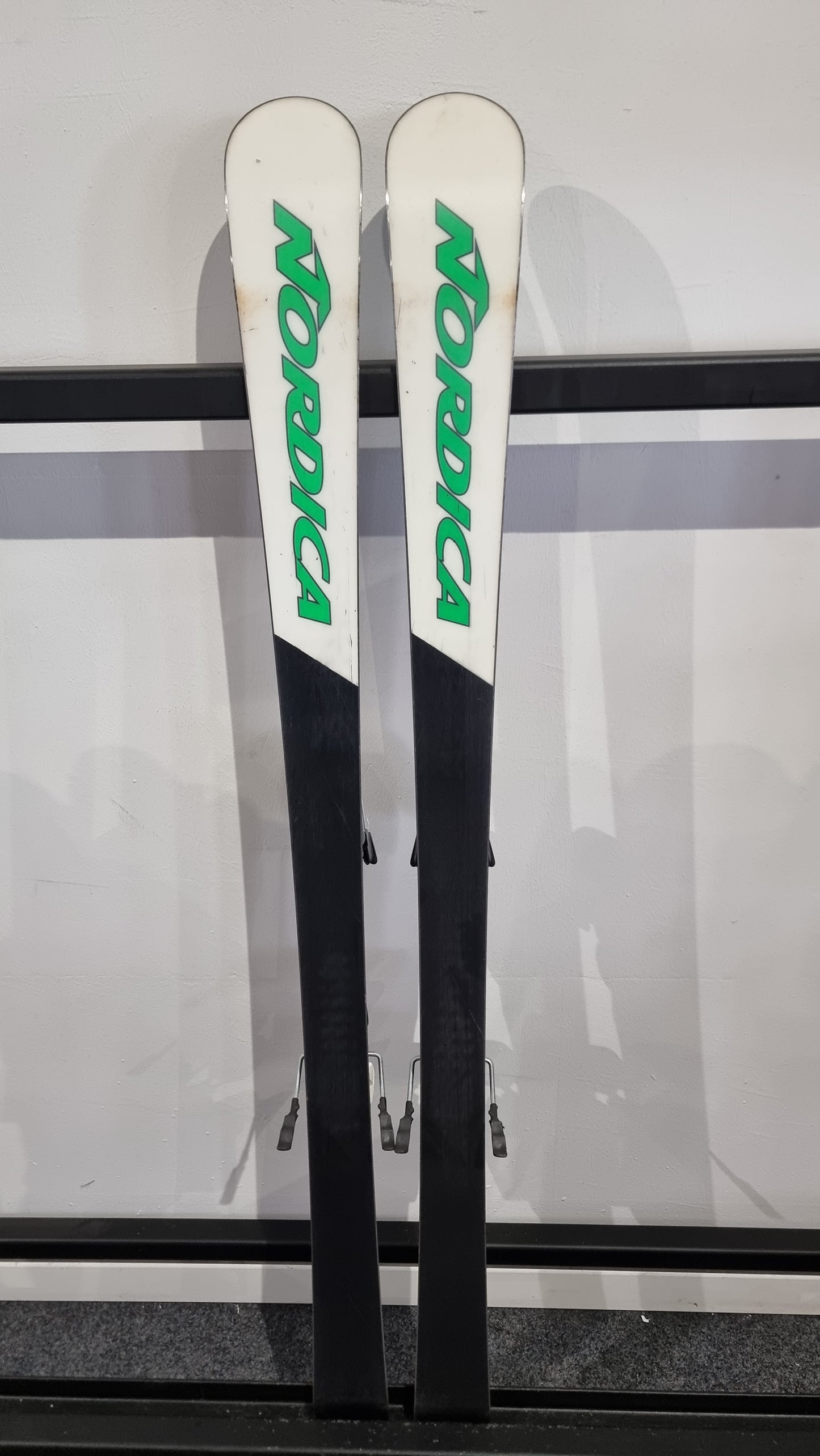 Nordica Dobermann GSJ 135cm