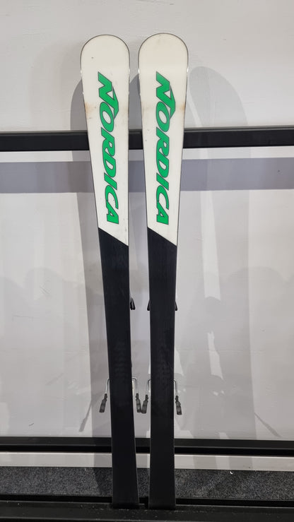 Nordica Dobermann GSJ 135cm