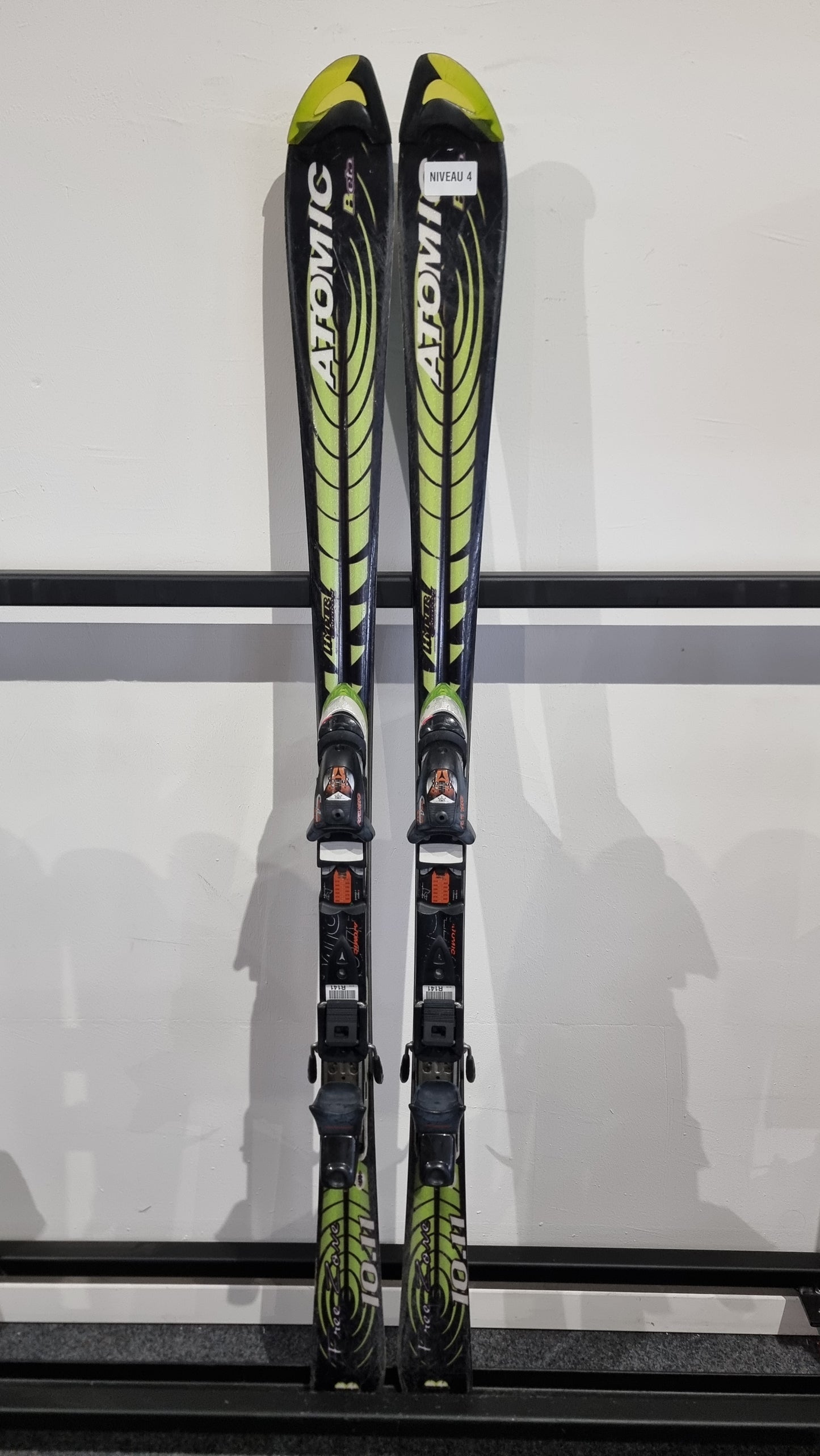 Atomic Free Zone 10.11 170cm