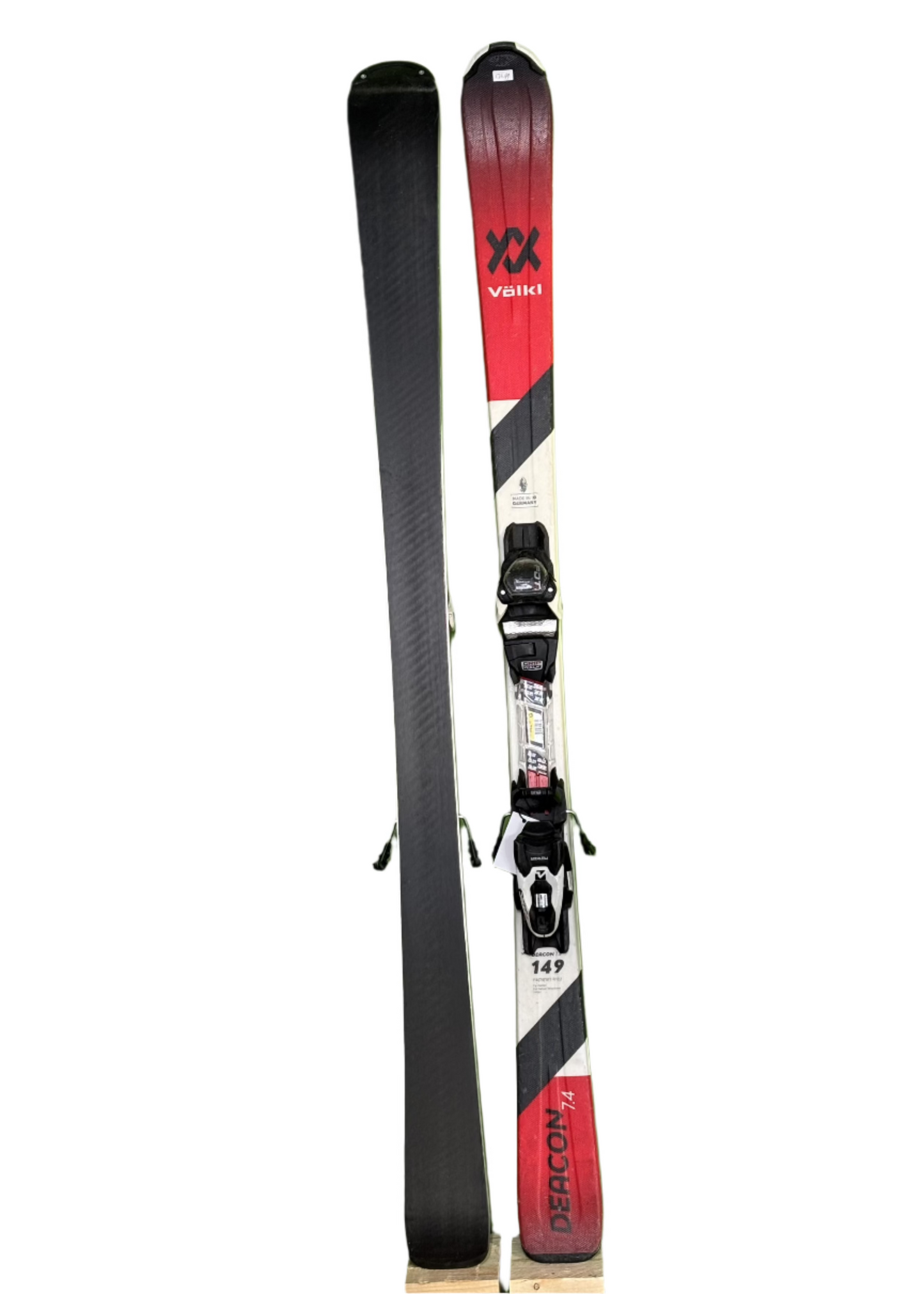 Ski's Volkl Deacon 7.4 149cm